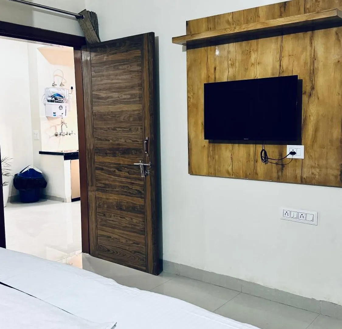Marina Heritage & Home Artemis Hospital Gurgaon Guest house